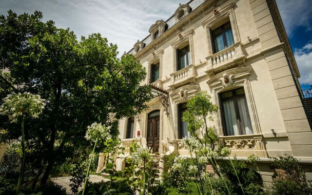 L\'HôTEL PARTICULIER BéZIERS - 4 éTOILES - BOUTIQUE HôTEL