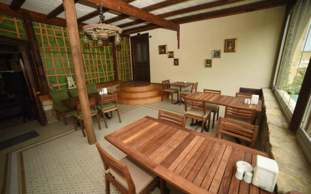 Apollon Hotel