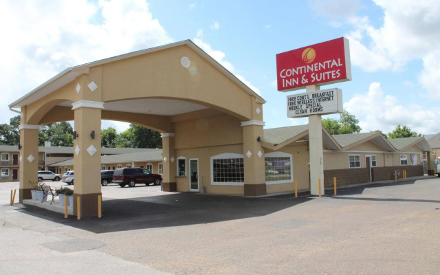 Continental Inn & Suites Nacogdoches TX / SFA  University/Downtown