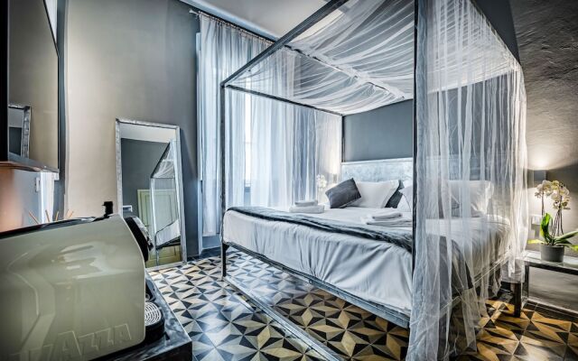 Mama's Home Florence