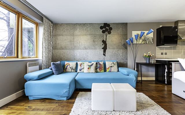 Modern 2-bed Flat, Bethnal Green