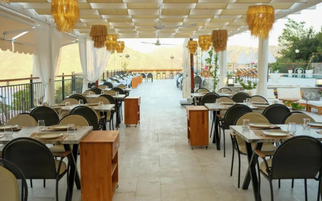 Xen Deluxe Boutique Hotel And Restaurant