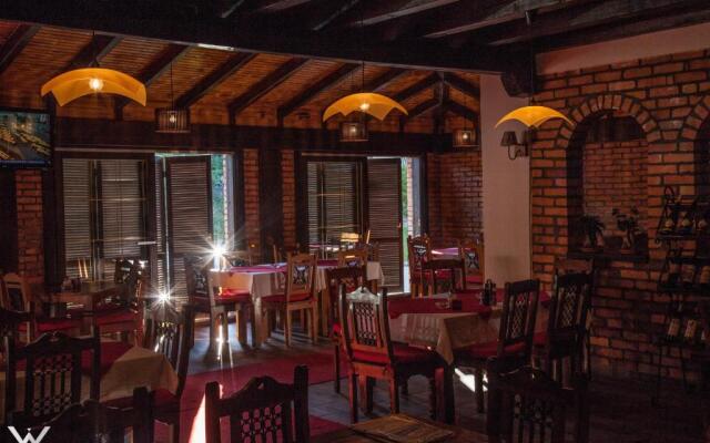 Hotel Dvor