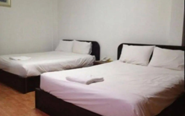 Lyly Hotel