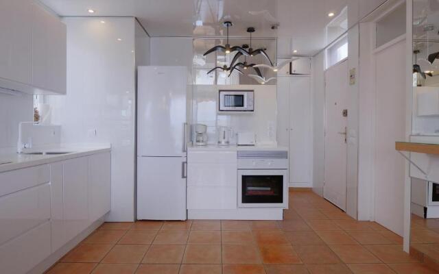 Beach Life 365 Apartment