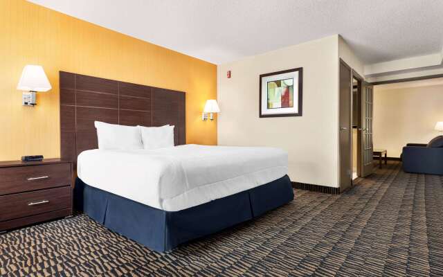 Ramada Plaza by Wyndham Niagara Falls