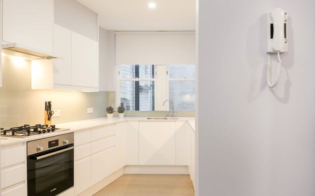 Urban Chic - Shaftesbury