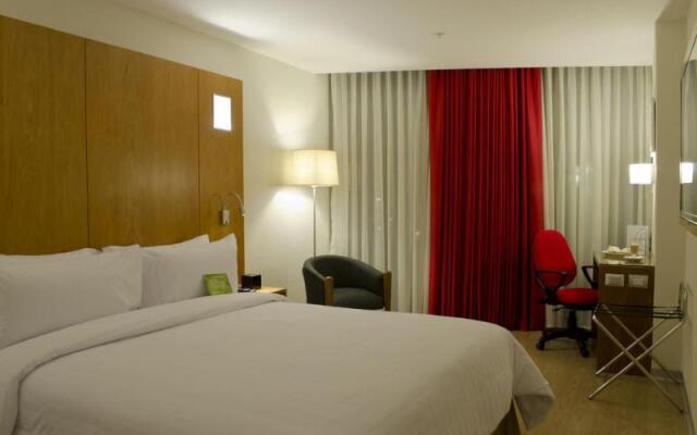 Ramada Encore Lima San Isidro