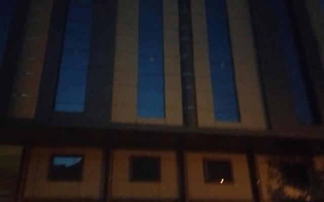 Oyo 498 Al Rashdoon Hotel