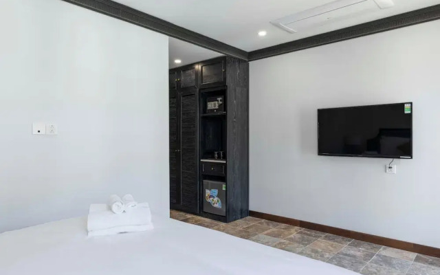 The Room Hotel Sunset Town