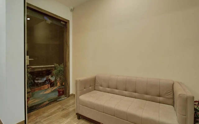Oyo 23602 Laxman Residency