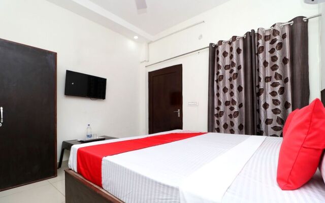 OYO 24142 Hotel Smart King