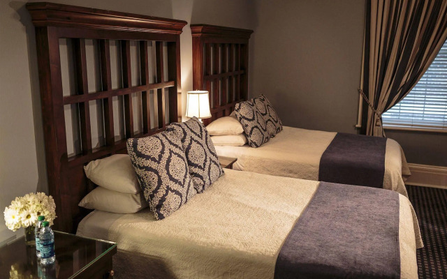 The Marshall House, Historic Inns of Savannah