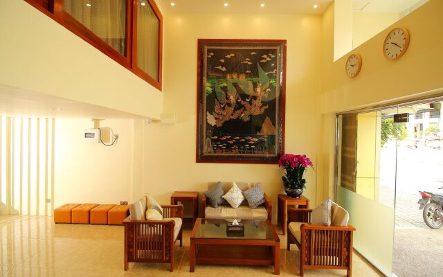 Diamonds Inn