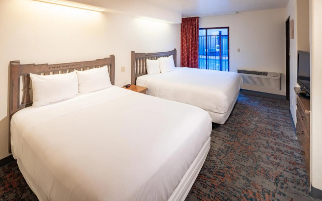 Sagebrush Inn & Suites