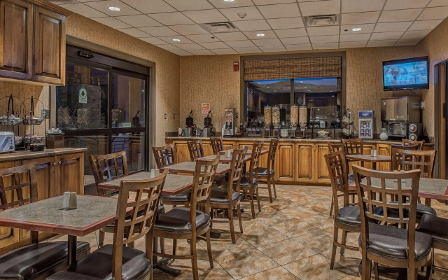 Best Western Plus Canyonlands Inn