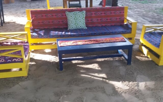Peace & Love Beach Club