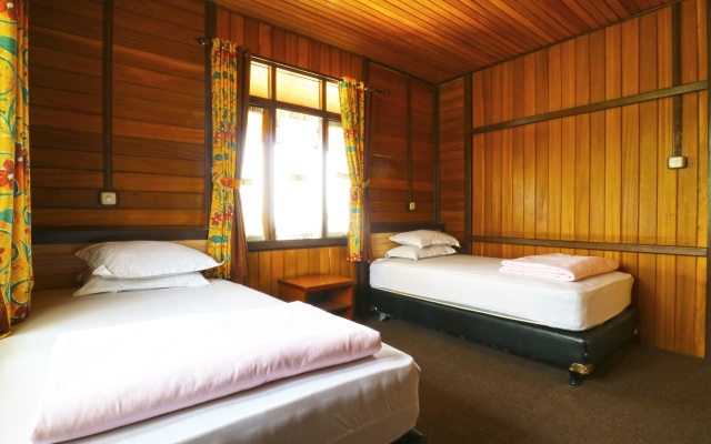 Villa Gardenia Bandung – Guest Rooms – Parompong