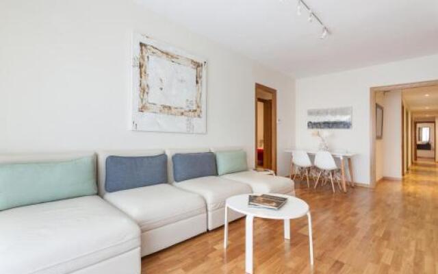 Art House Fira Apartments