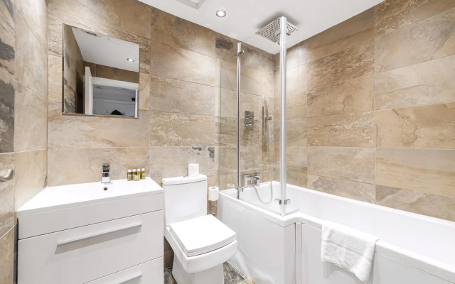 Period Flat in Islington With Modern Charm