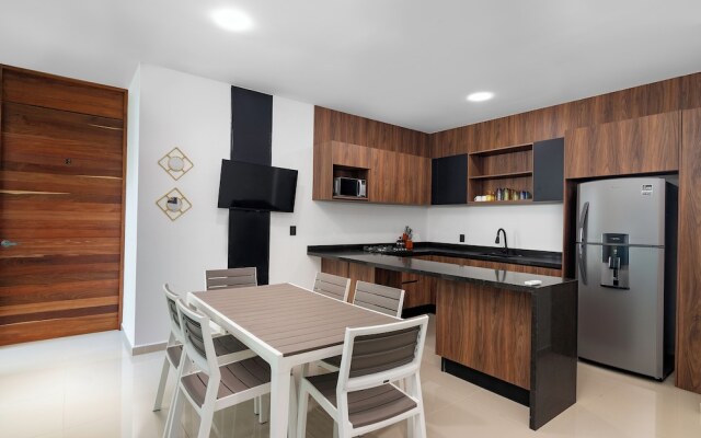 Angelina 28 Beachfront and Family Apartments - Modern and Relaxing Long Stays (20 min from Cancun Airport)