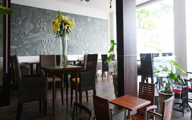 Dan Oasis Beach Hotel and Apartment