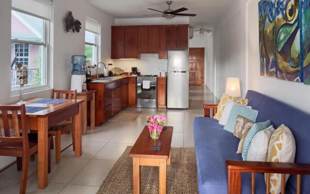 Weezie's Ocean Front Hotel and Garden Cottages