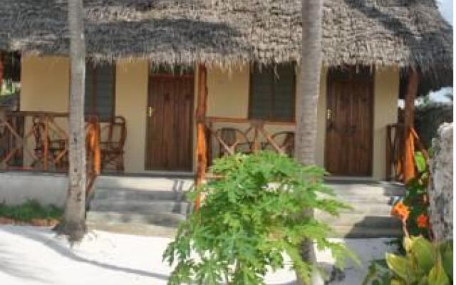 KS Beach Bungalows and Restaurant