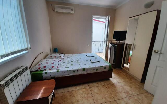 Елена (Геленджик)