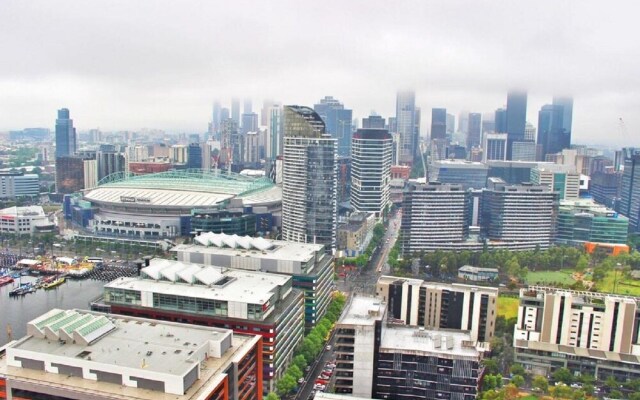 Onelife Docklands Luxury Apartment