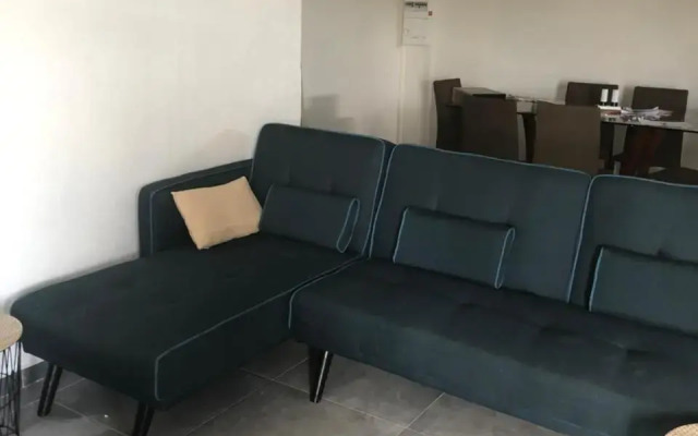 Belcourt1-lit queen size