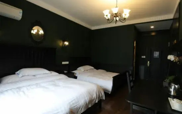 Shanghai Mentang Hotel (Shanghai Chuansha Huaxia East Road Subway Station)