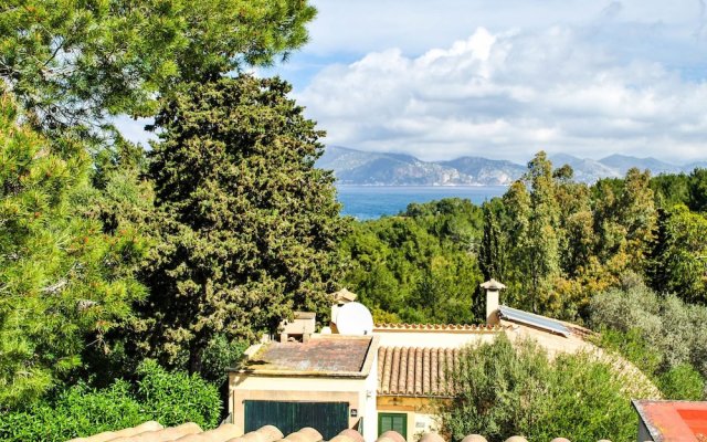 Luxury 10 Person Villa With Private Pool And Sea View Over The Bay Of Pollensa