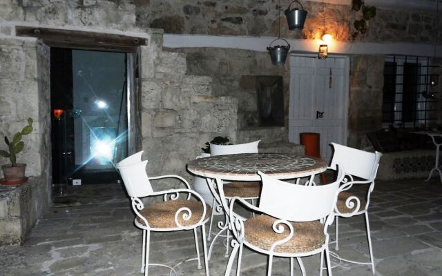 Pervola Petit Hotel