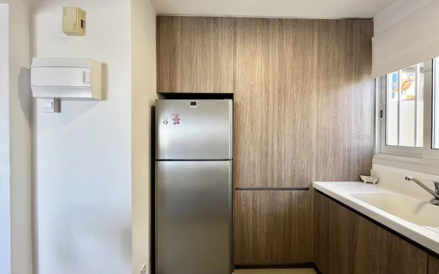 93 KAP - Stay Almyra House