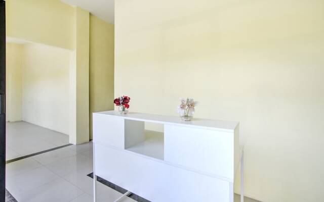 Oyo 2509 Central District Residence