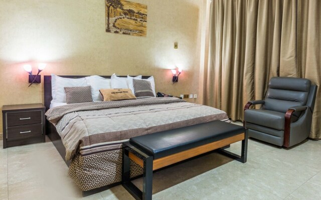 City Escape Hotel Prampram