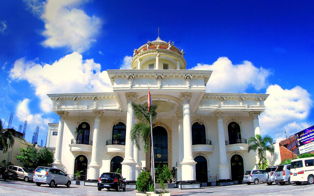 The GRAND PALACE Hotel - YOGYAKARTA