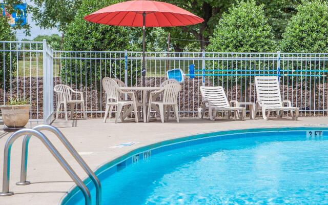 Comfort Inn & Suites Tuscumbia - Muscle Shoals