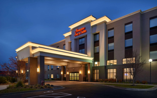 Hampton Inn & Suites Rogers