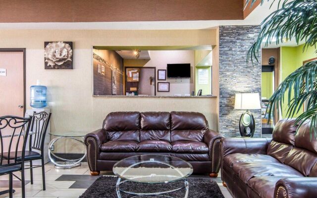SureStay Plus Hotel by Best Western Blue Springs