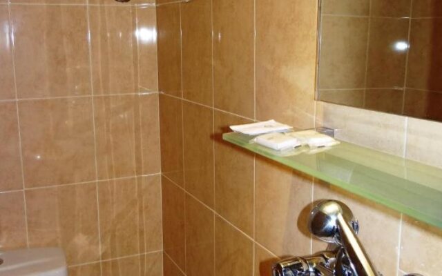 Guest Rooms Kom