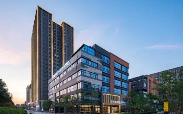 Fuyue Theme Hotel (Jinan Tangye Outlet Store - Original Yishang Hotel)