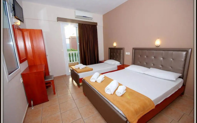 John & Eve Hotel