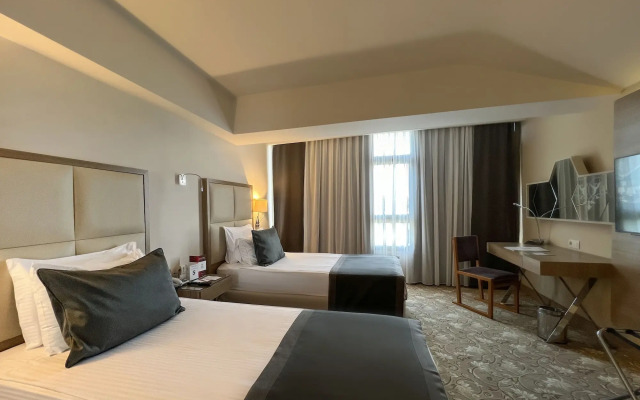 Kaya Izmir Thermal And Convention