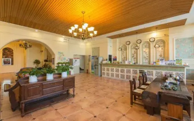 California Journey Holiday Inn (FAW Wuyue Plaza)