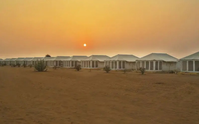 Royal Jaisalmer Resort & Camp