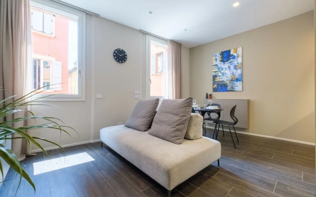 Golden Suite by Studio Vita