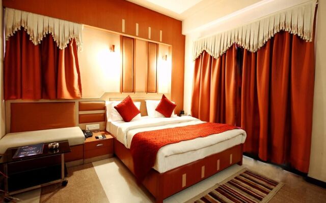 OYO 978 Marshall The Hotel