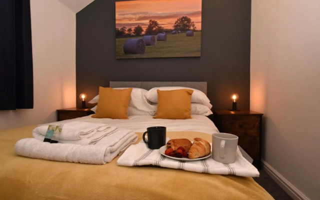 Silk Suite - Chester Road Apartments by Premier Serviced Accommodation